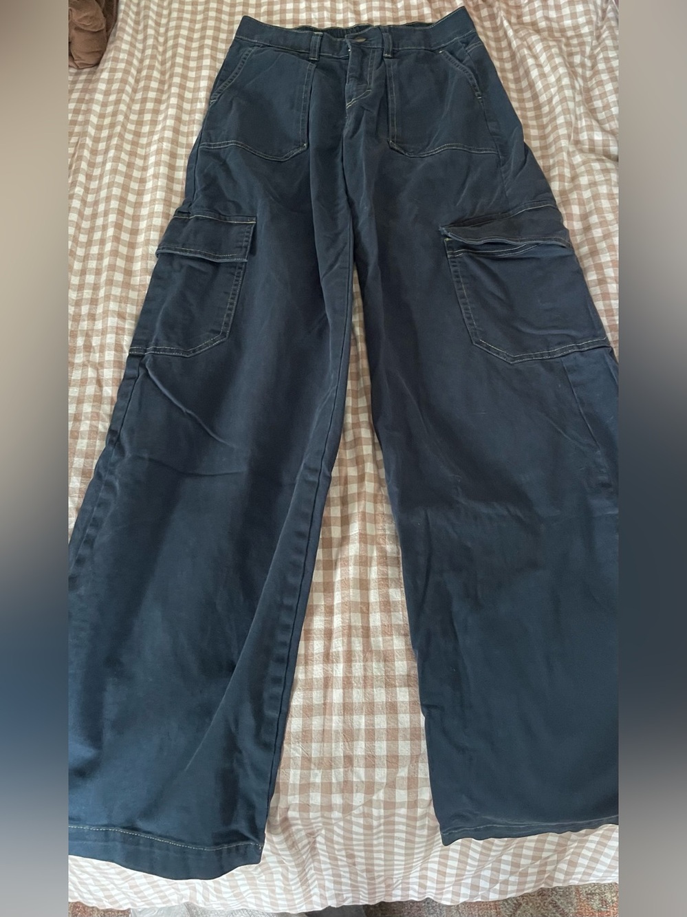 Men's Wide-Leg Cargo Pants in Dark Navy